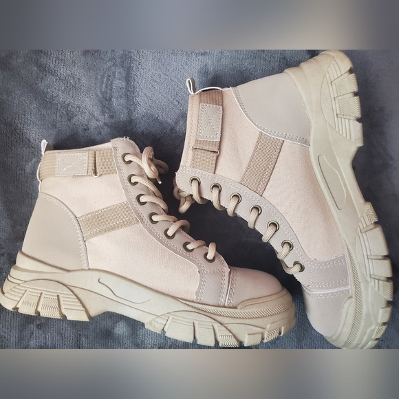 Boots. Tan Boots. New Boots. Stylish Boots. Shoes. Brown Boots. NWOT - Picture 5 of 6